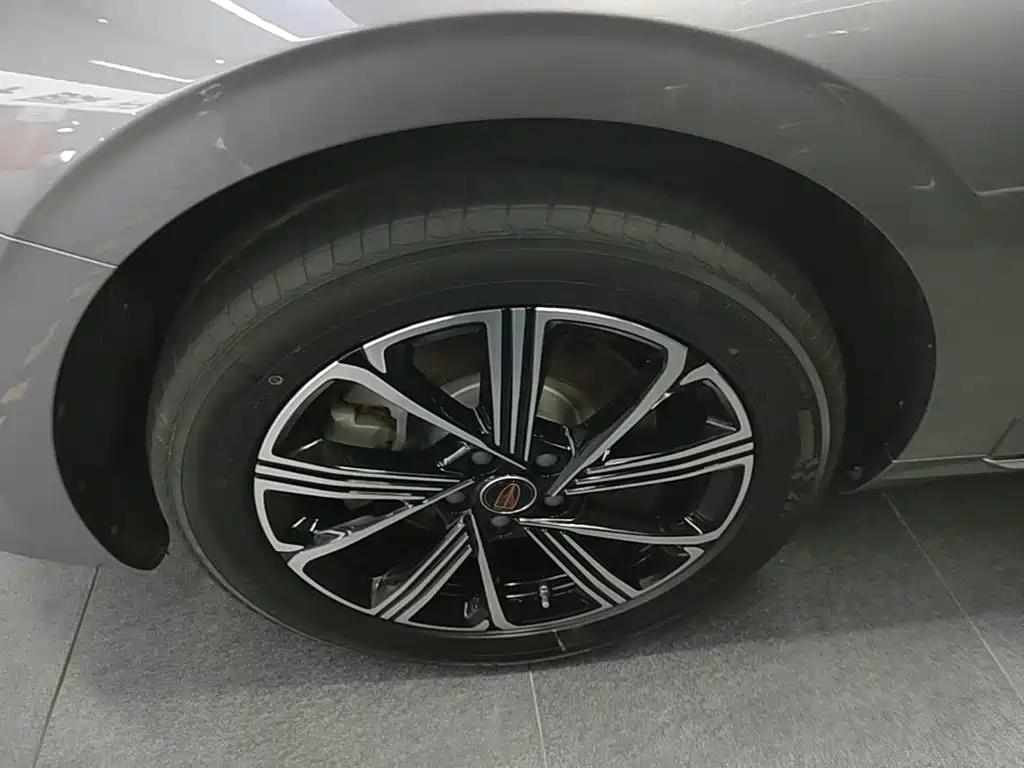 Hongqi H5 PHEV 2025 2025 170 Super Hybrid Edition