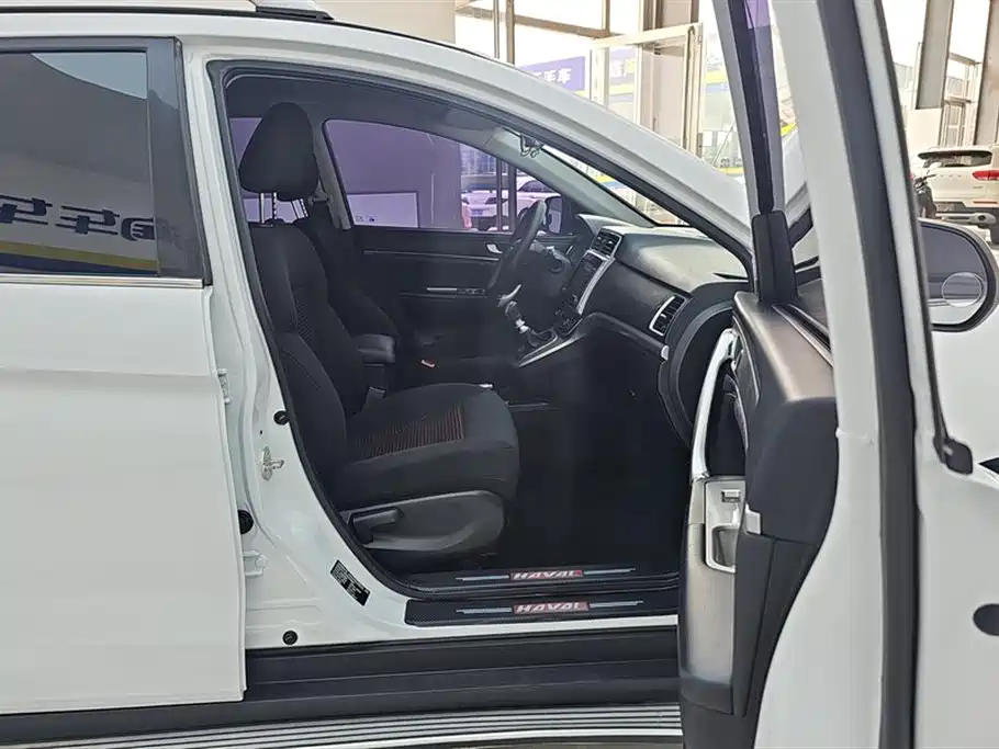 Haval M6 2019 1.5T Manual 2WD Urban Type China VI фото 8