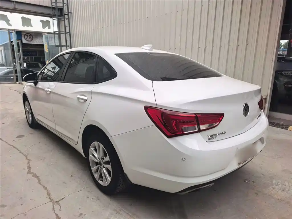 Buick Verano 2018 Sedan 20T Dual Clutch Leading фото 7