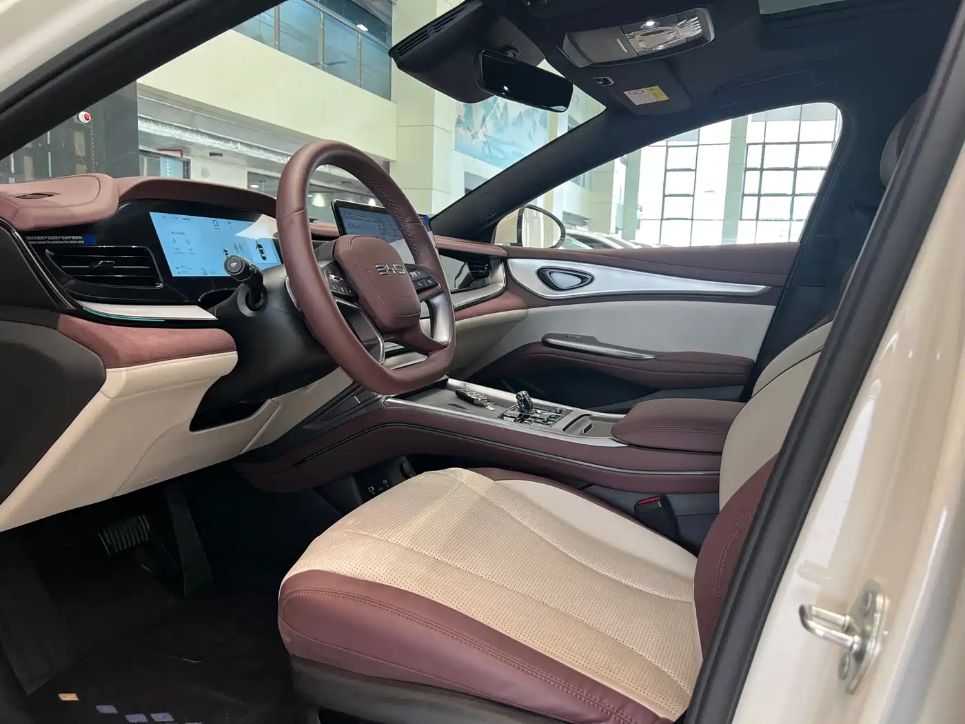 BYD Seal 07 DM-i 2025 Smart Drive Edition DM-i 1.5L 125km Premium фото 6