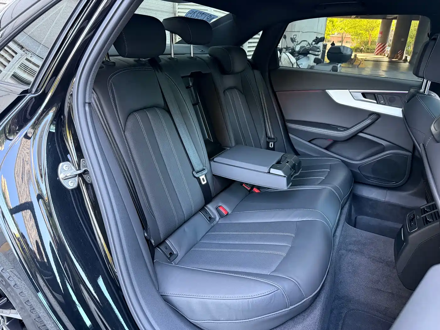 Audi A4L 2023 40 TFSI Luxury Sport фото 8