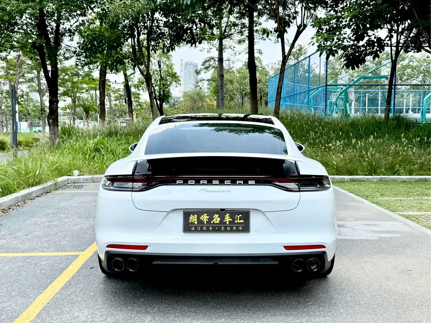 Фото 5 - Porsche Panamera
