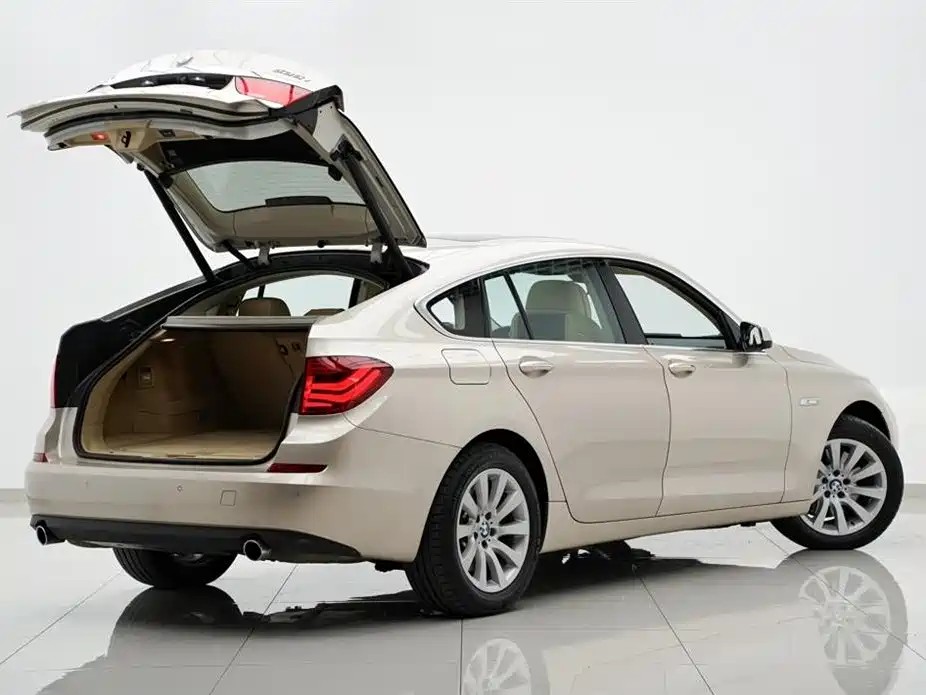 BMW 5 Series GT 2013 535i xDrive Luxury фото 33