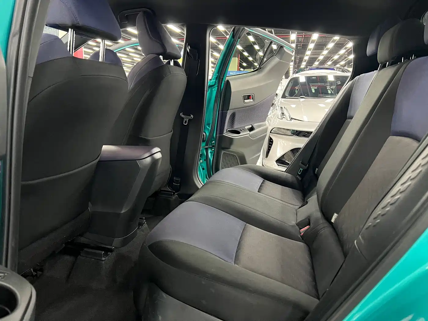 Toyota C-HR 2018 2018 2.0L Luxury Edition China V