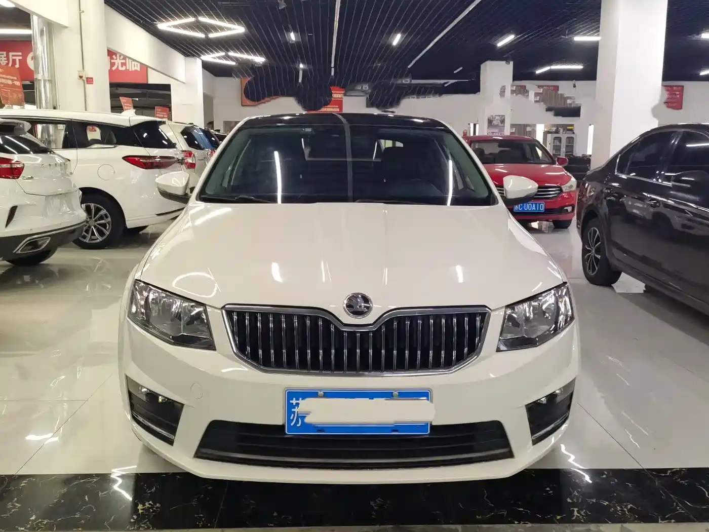 Škoda Octavia 2017 1.6L Automatic Smart Edition фото 6
