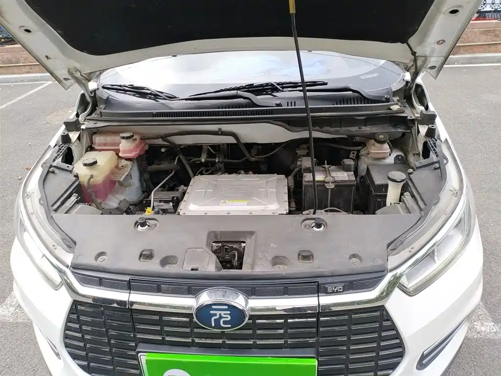 BYD Yuan New Energy 2018 EV360 Smart Connected Cool Type фото 11