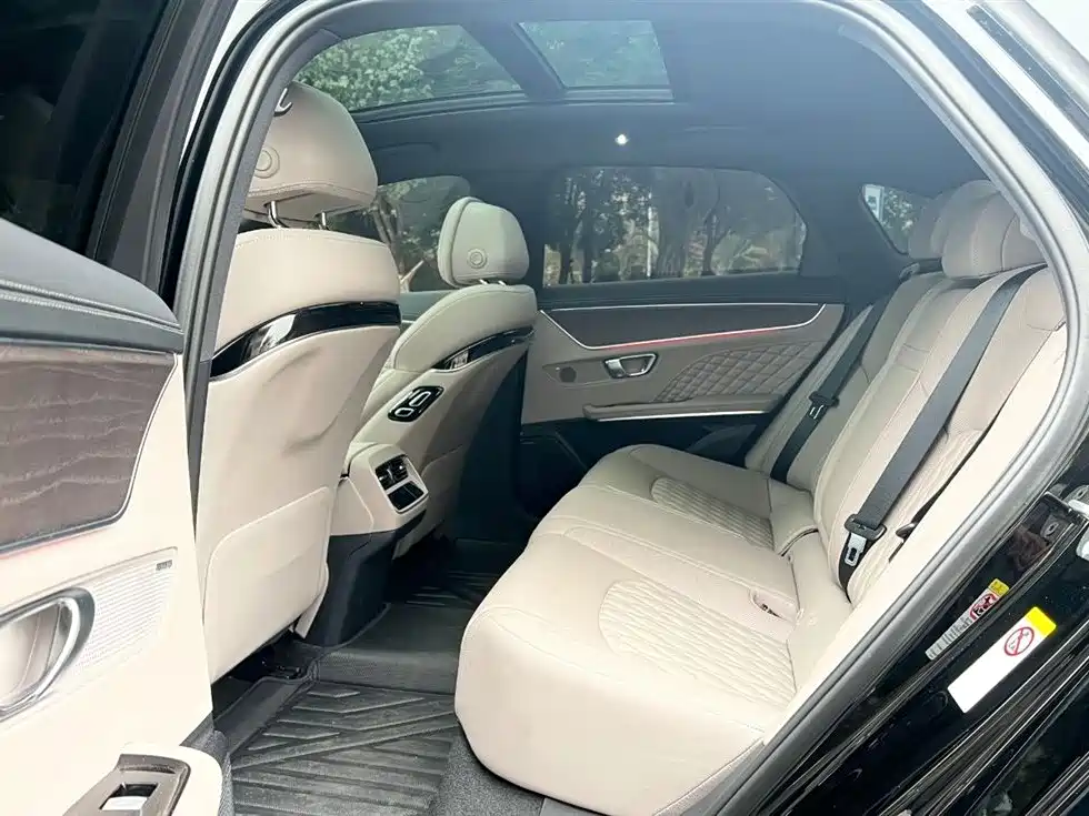 BYD Han 2024 Model DM-i Glory Edition 121KM Premium Type фото 10