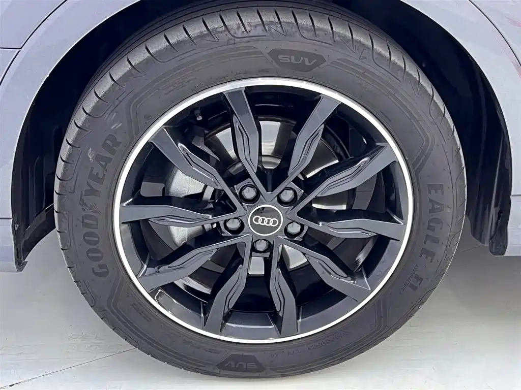 Audi Q3 Sportback 2023 40 TFSI Fashion фото 12