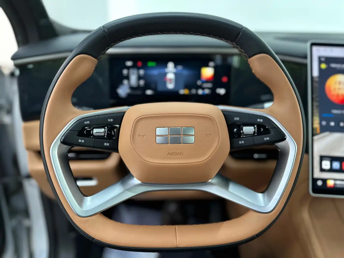 Geely Galaxy Galaxy L7 2025 EM-i 115km Explorer+ Edition фото 8
