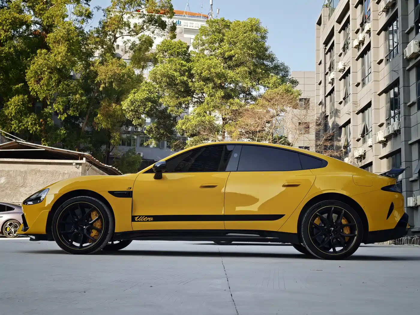 XIAOMI CAR XIAOMI SU7 ULTRA