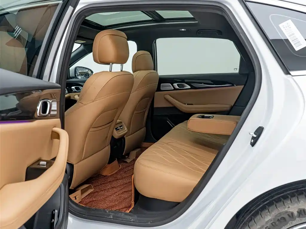 Geely Galaxy Galaxy A7 2025 EM-i фото 18