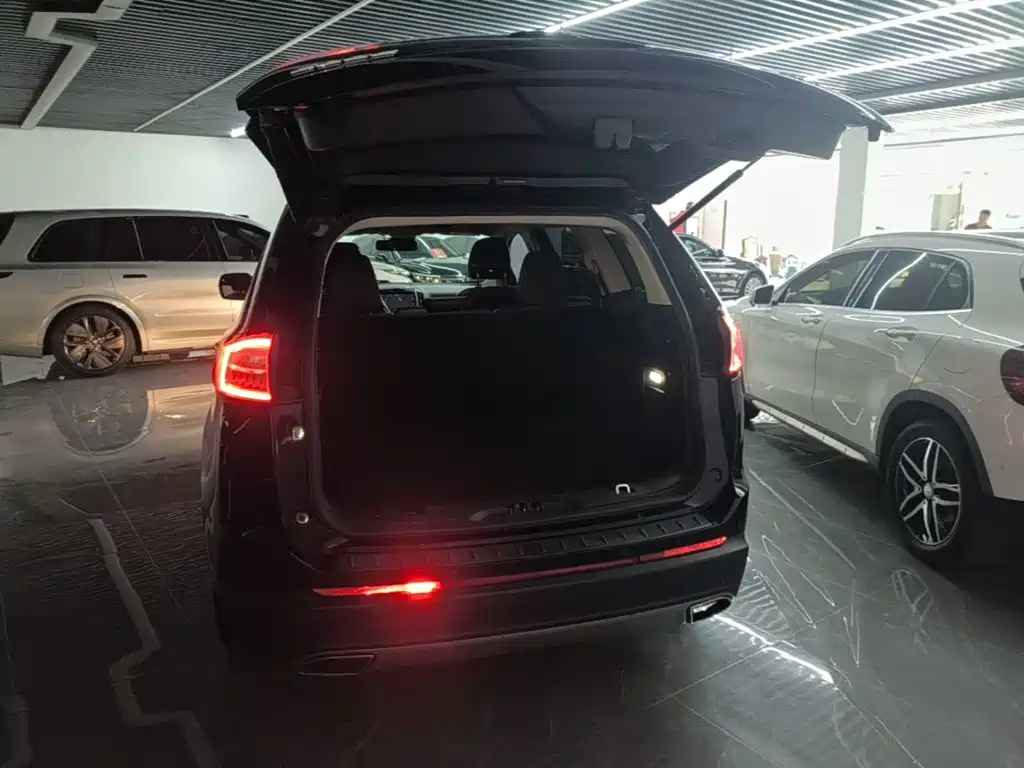 Ford Edge 2017 2017 EcoBoost 245 2WD Platinum 5-seater