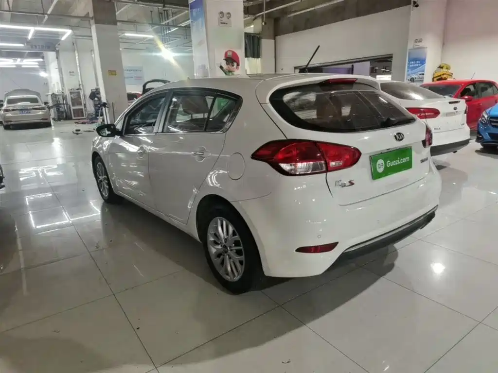 Kia K3S 2014 1.6L Automatic GLS фото 5