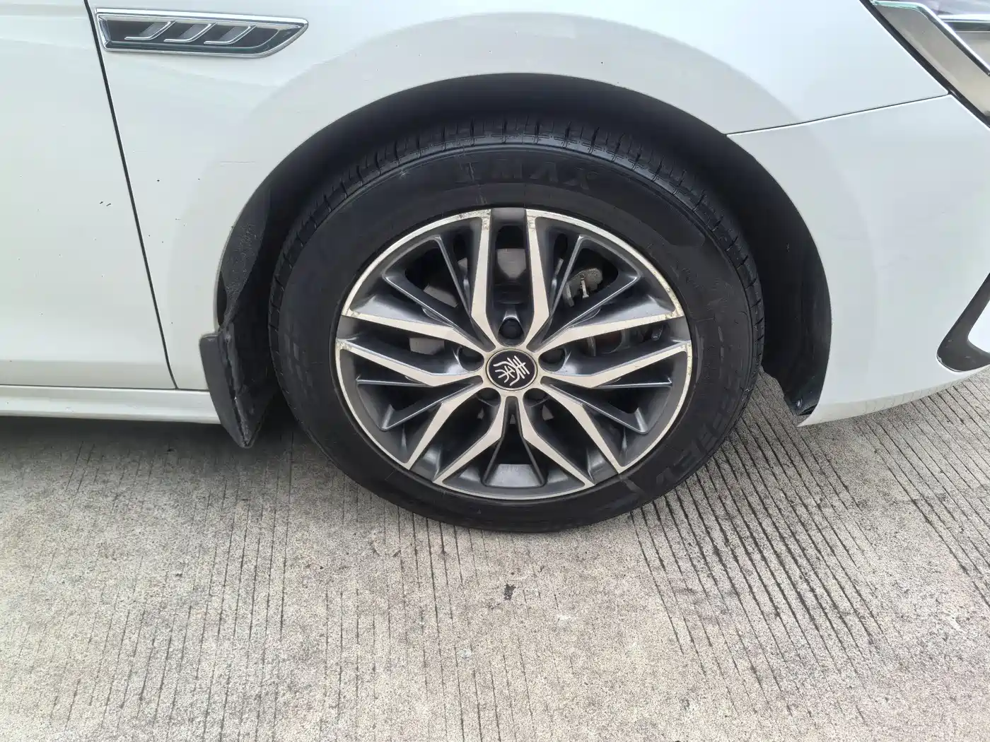BYD Qin PLUS 2021 EV 500KM Luxury Model фото 4