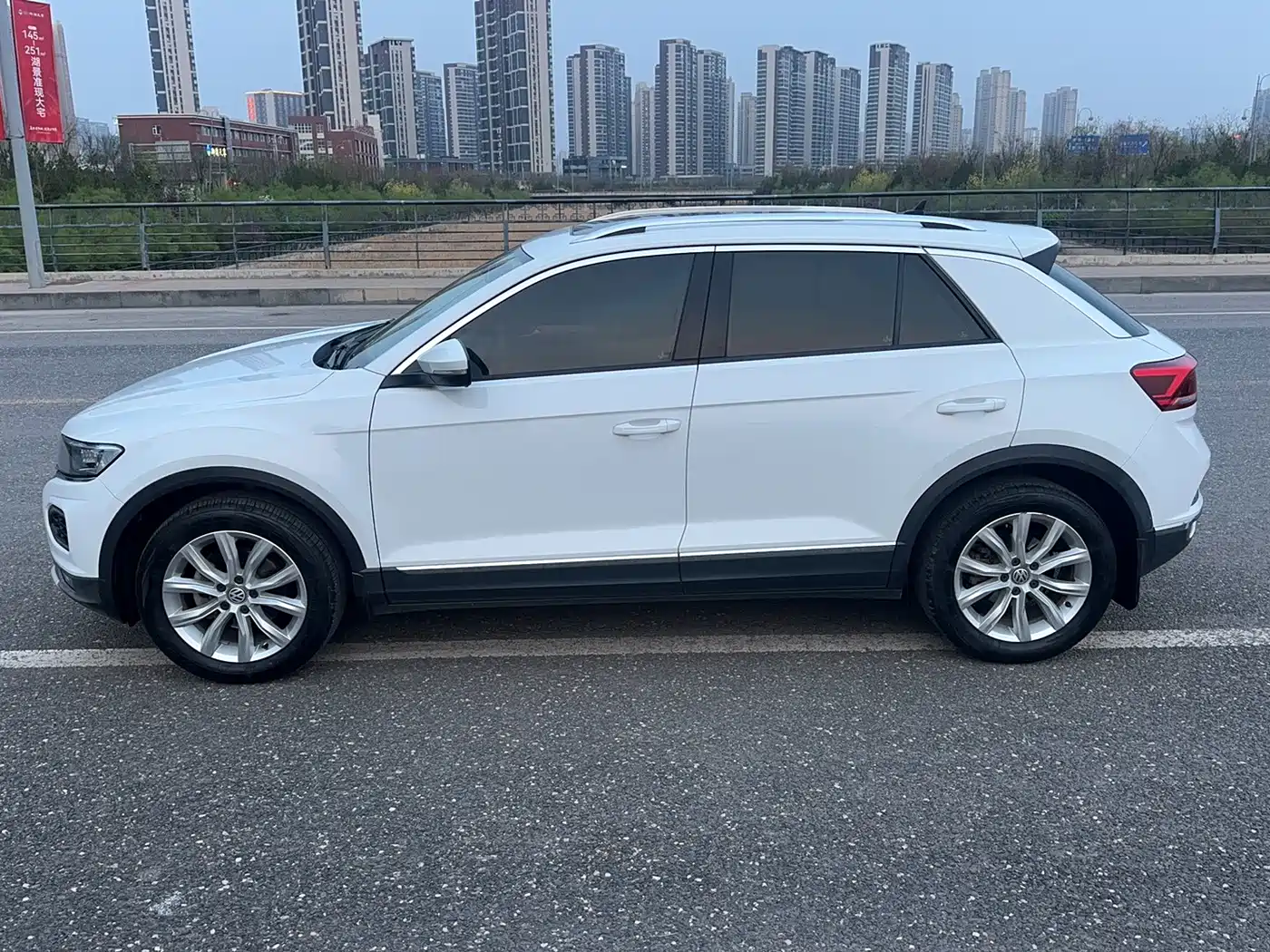Volkswagen T-ROC 2019 230TSI DSG 2WD Progressive Version China VI фото 10