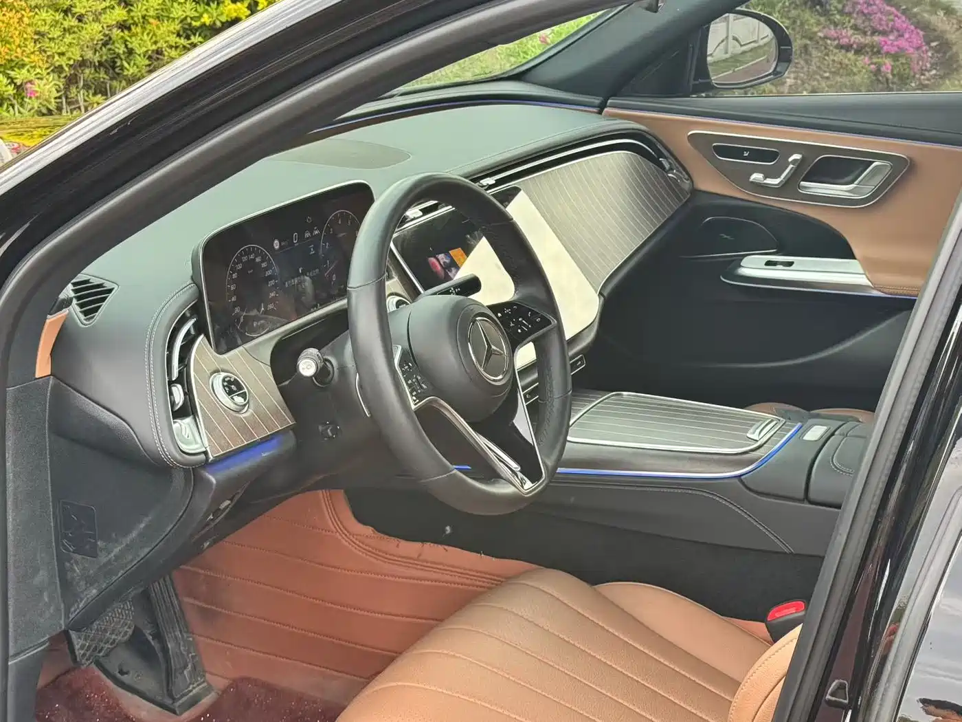 Mercedes-Benz E-Class 2024 E 300 L Fashion фото 4