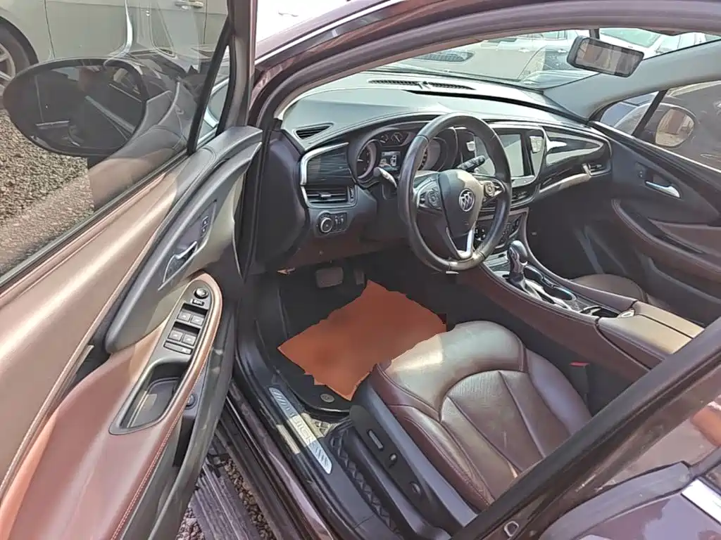Photo 16 - Buick Envision Plus