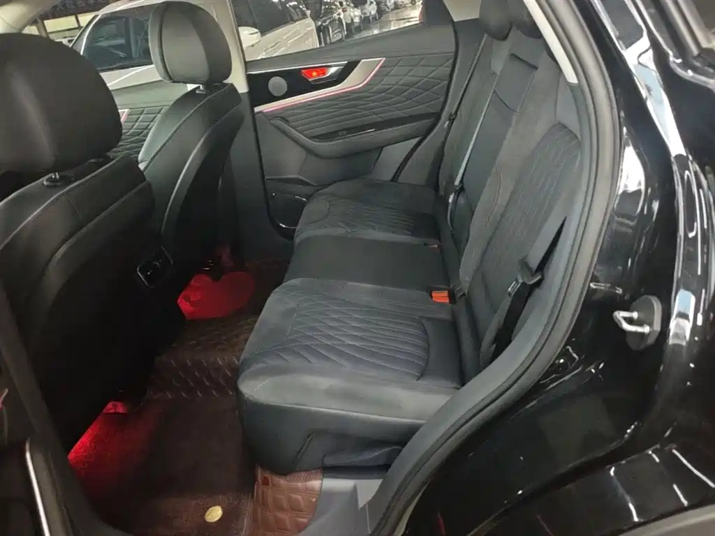 Hongqi HS5 2022 2.0T Smart Connect Premium Edition фото 17