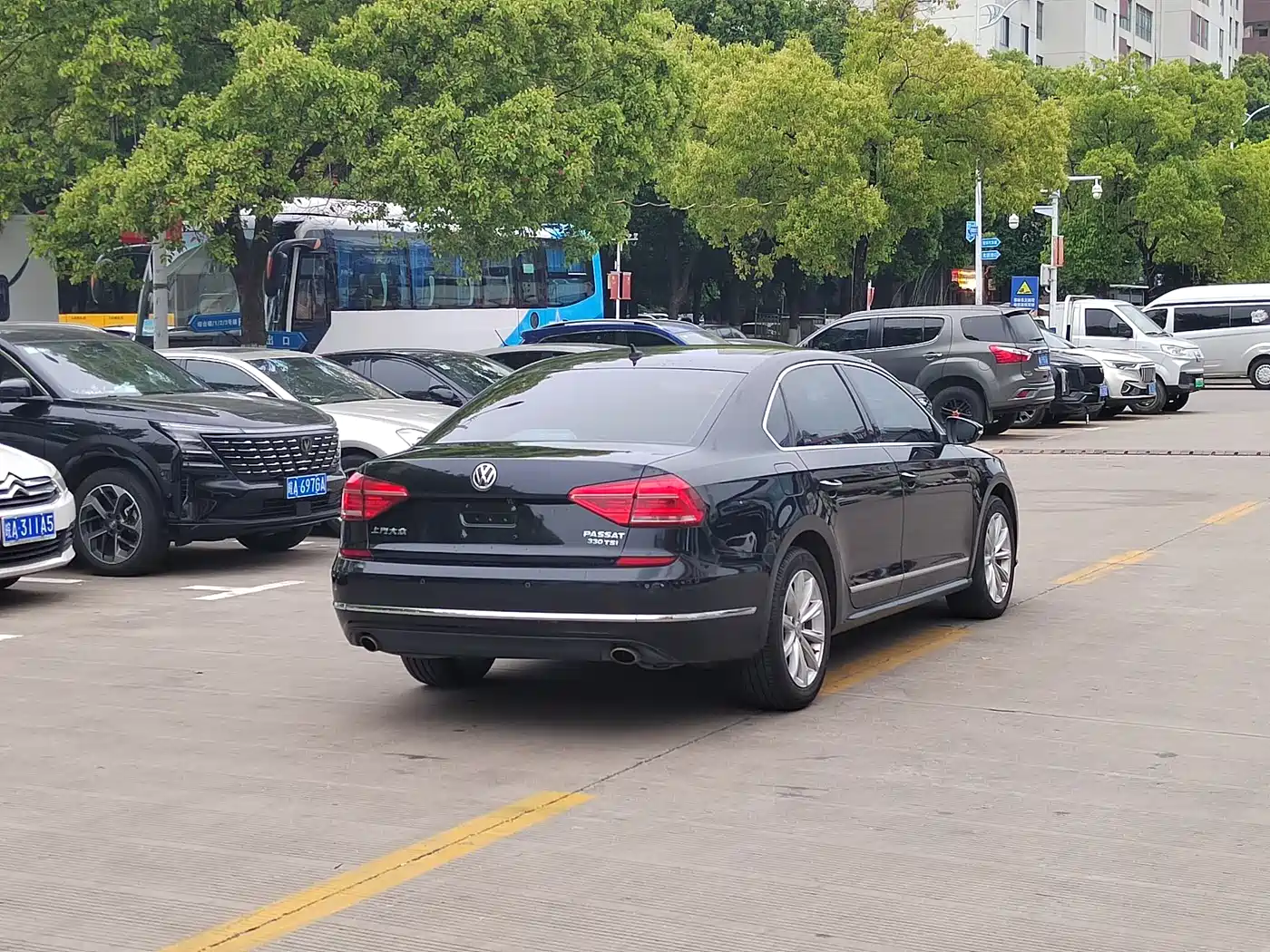 Volkswagen Passat 2017 330TSI DSG Prestige фото 8