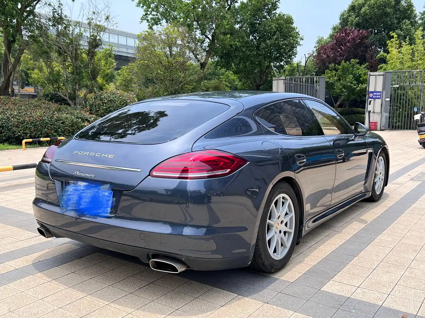 Porsche Panamera 2011 2010 Panamera 3.6L