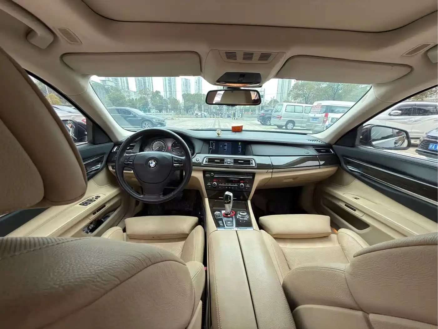 BMW 7 Series 2011 740Li Steinway Limited Edition фото 7