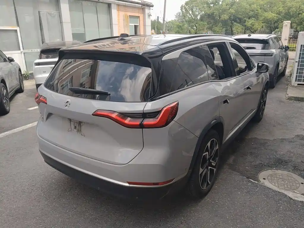 Фото 7 - NIO ES8