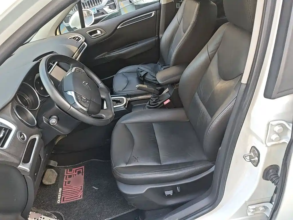 Photo 15 - Citroën C4L
