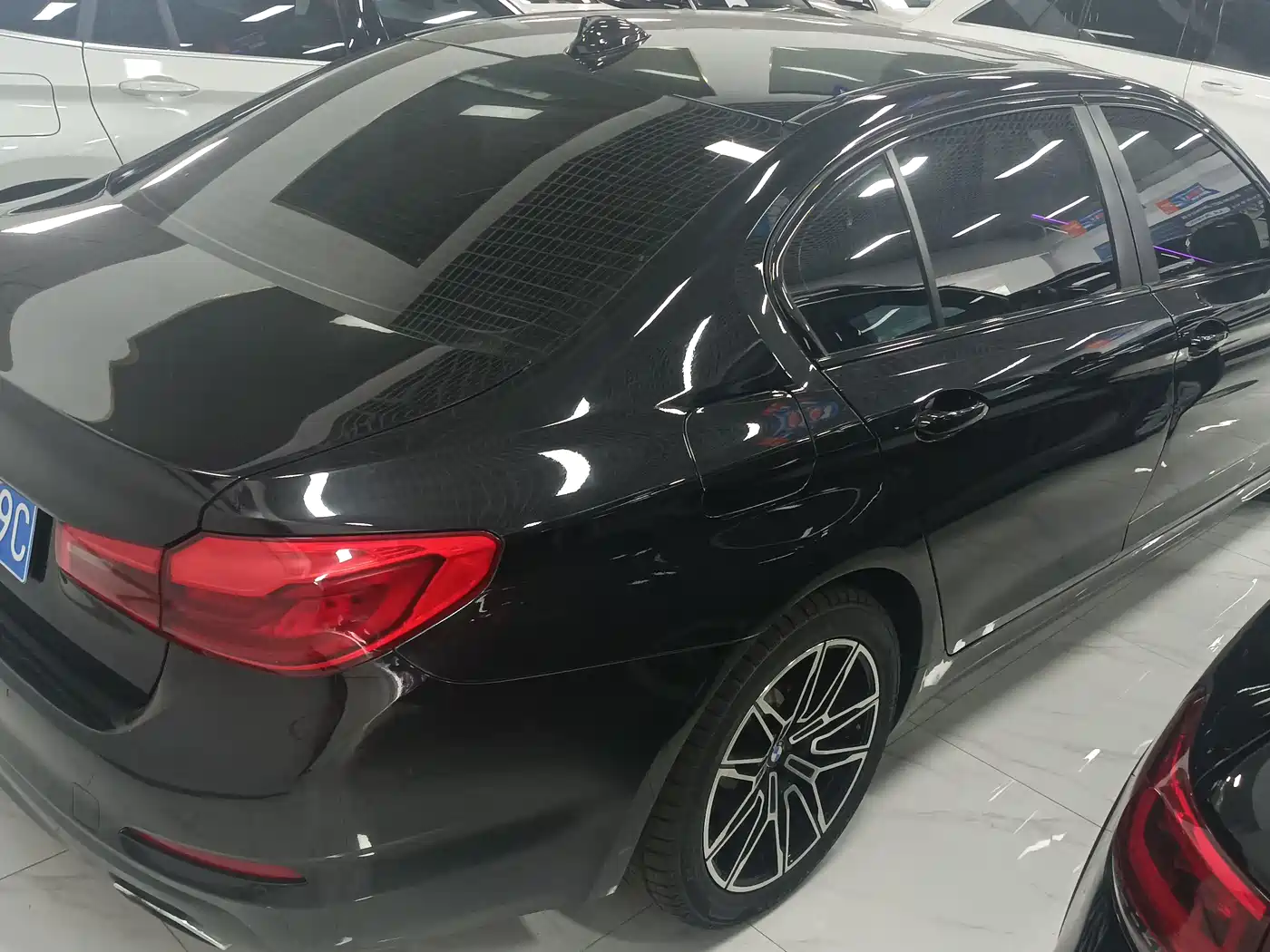 BMW 5 Series 2018 528Li Launch Special Edition фото 15