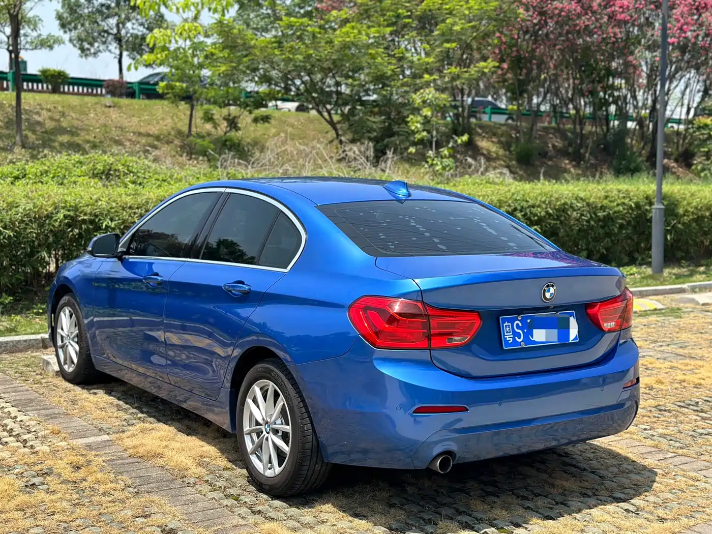 BMW 1 Series 2019 118i Fashion Edition фото 4