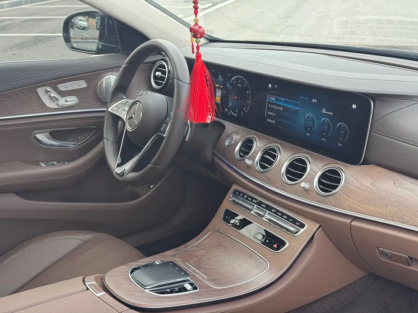 Mercedes-Benz E-Class 2022 E 300 L Luxury фото 14