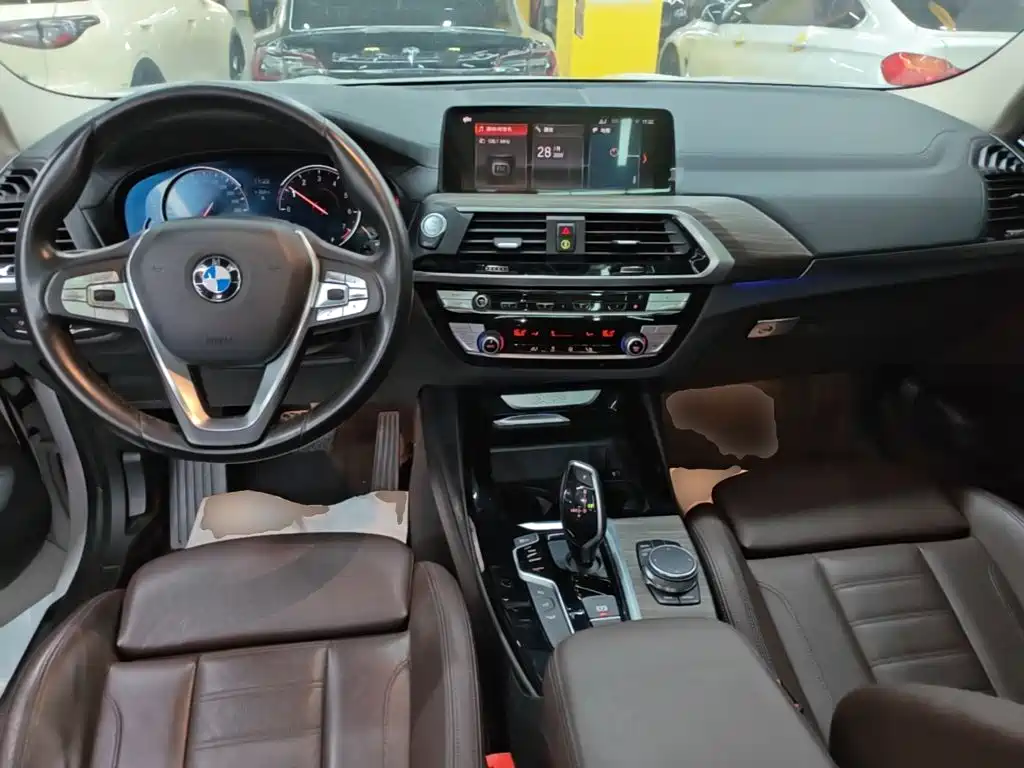 BMW X3 2018 2018 xDrive28i Luxury Package China VI