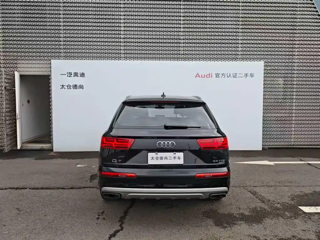 Audi Q7 2019 45 TFSI Comfort фото 5