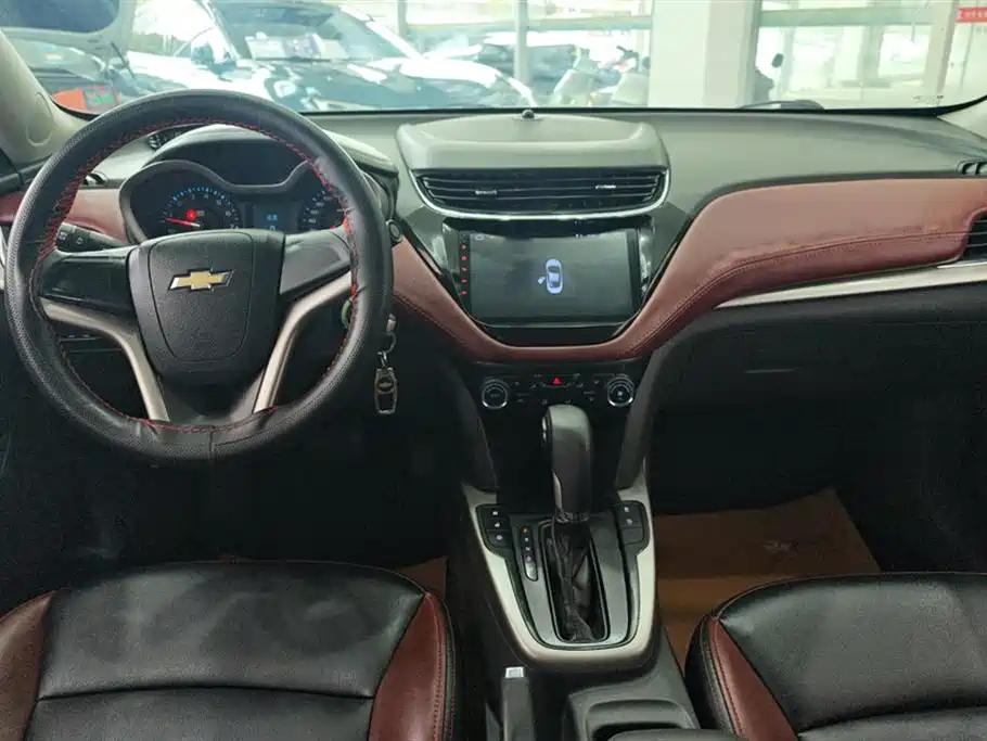 Chevrolet Malibu 2017 1.5T Automatic Comfort Edition фото 12