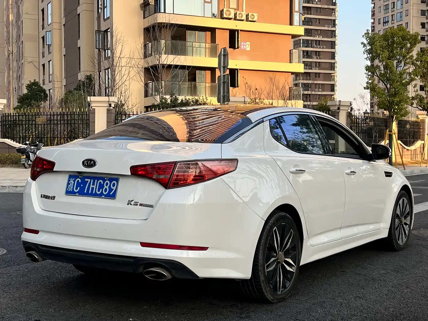 Kia K5 2012 2.0L Automatic DLX фото 5