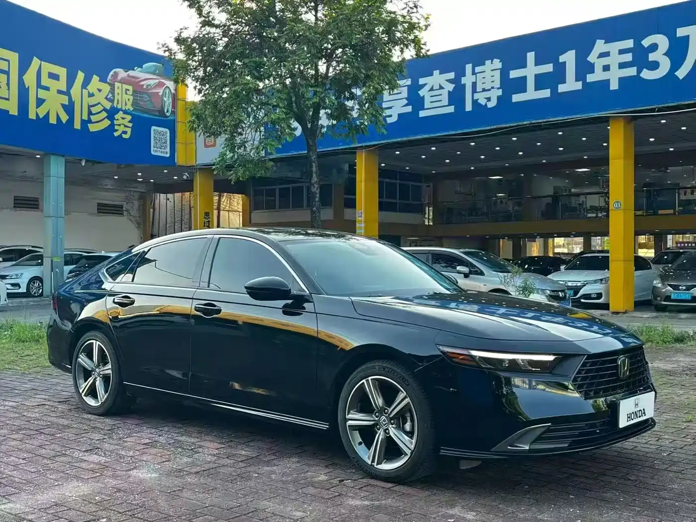 Фото 3 - Honda Accord