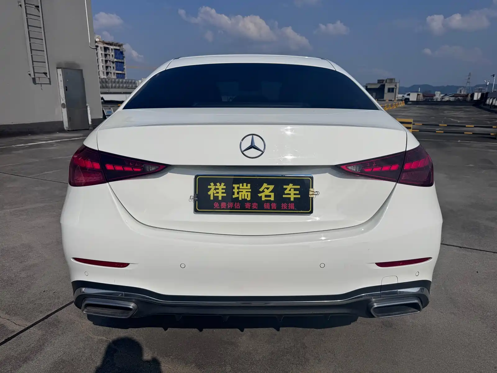صورة 7 - Mercedes-Benz C-Class