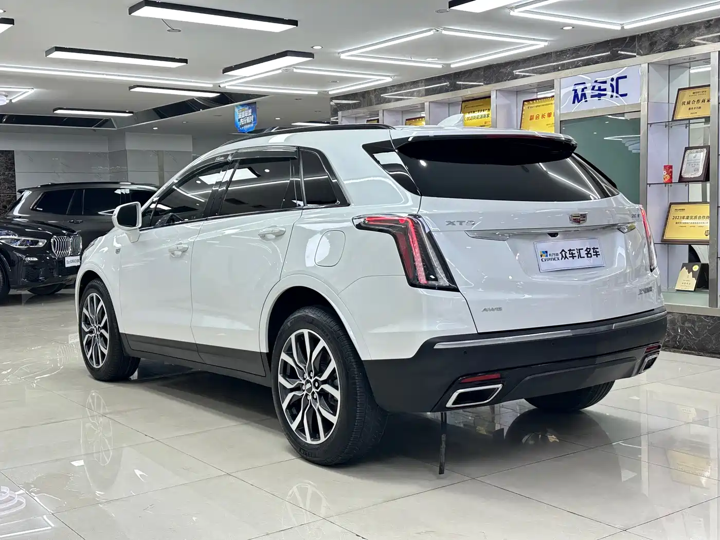 Cadillac XT5 2024 2024 2.0T AWD Luxury (Hummingbird Edition)