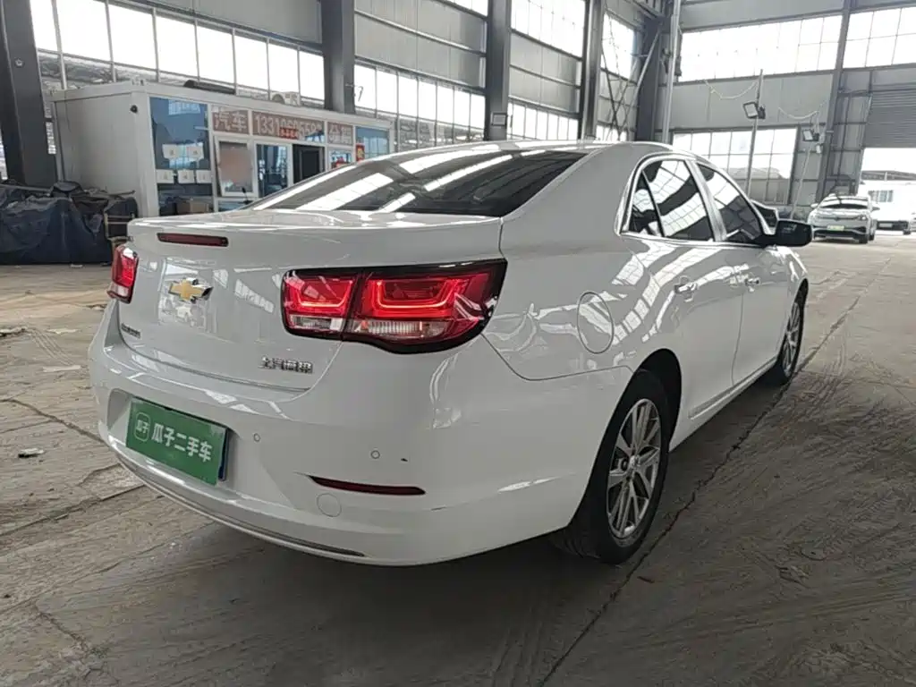 صورة 7 - Chevrolet Malibu