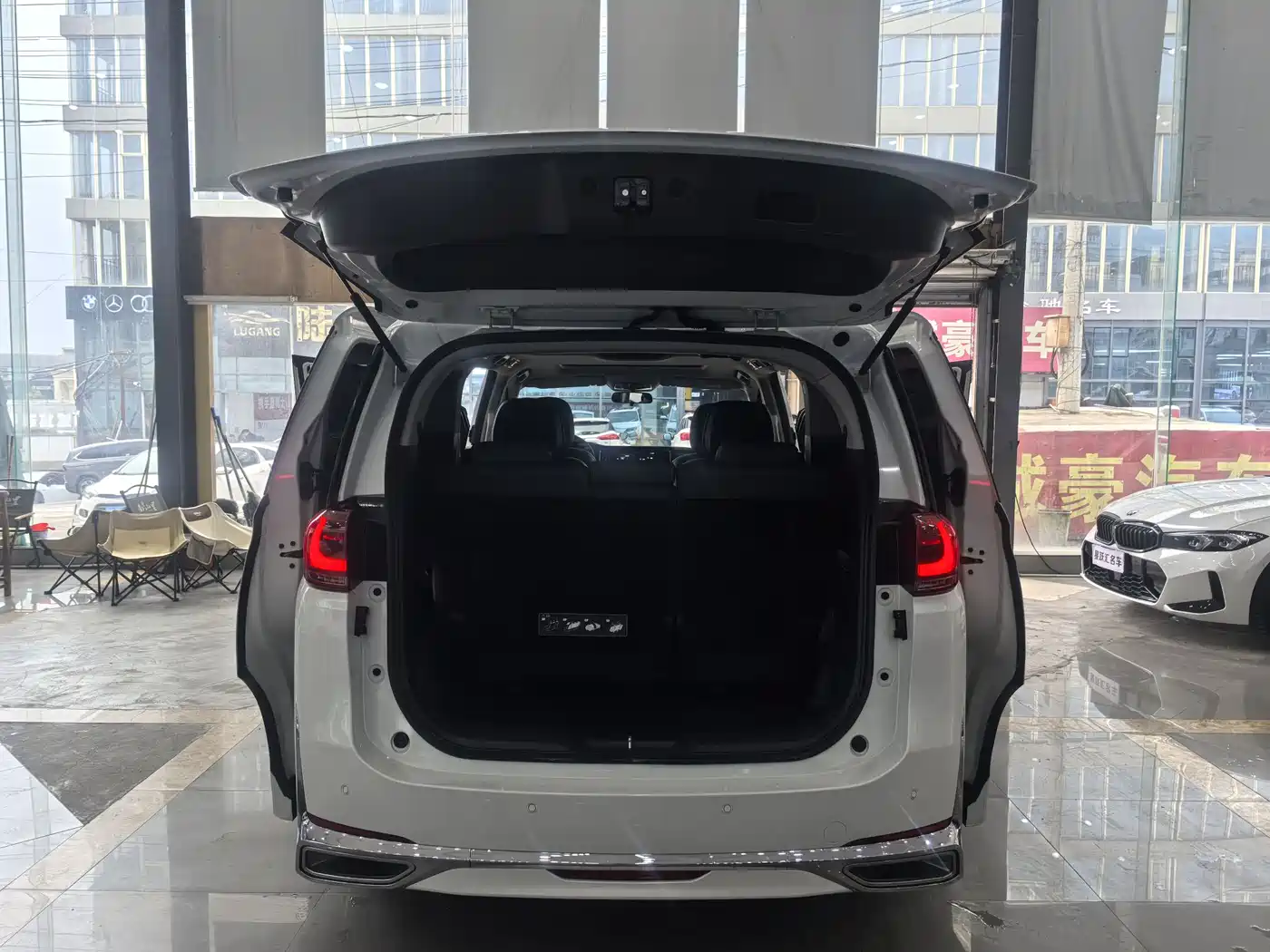 GAC Trumpchi Trumpchi M8 2023 Leading Series 390T Premium Edition фото 21