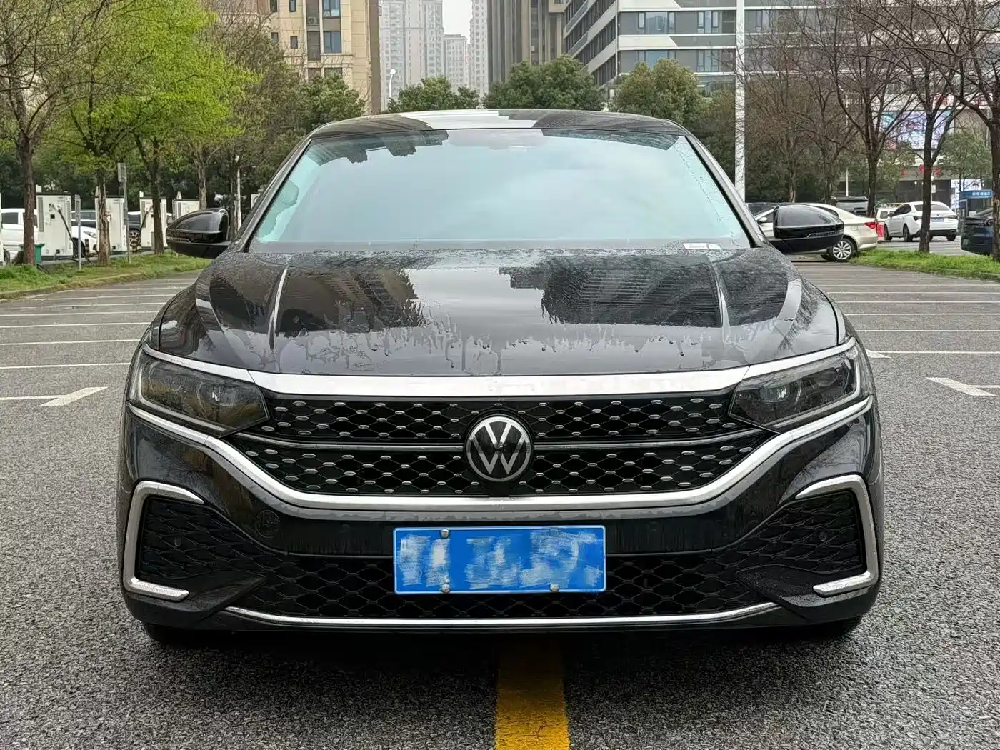 صورة 2 - Volkswagen Passat