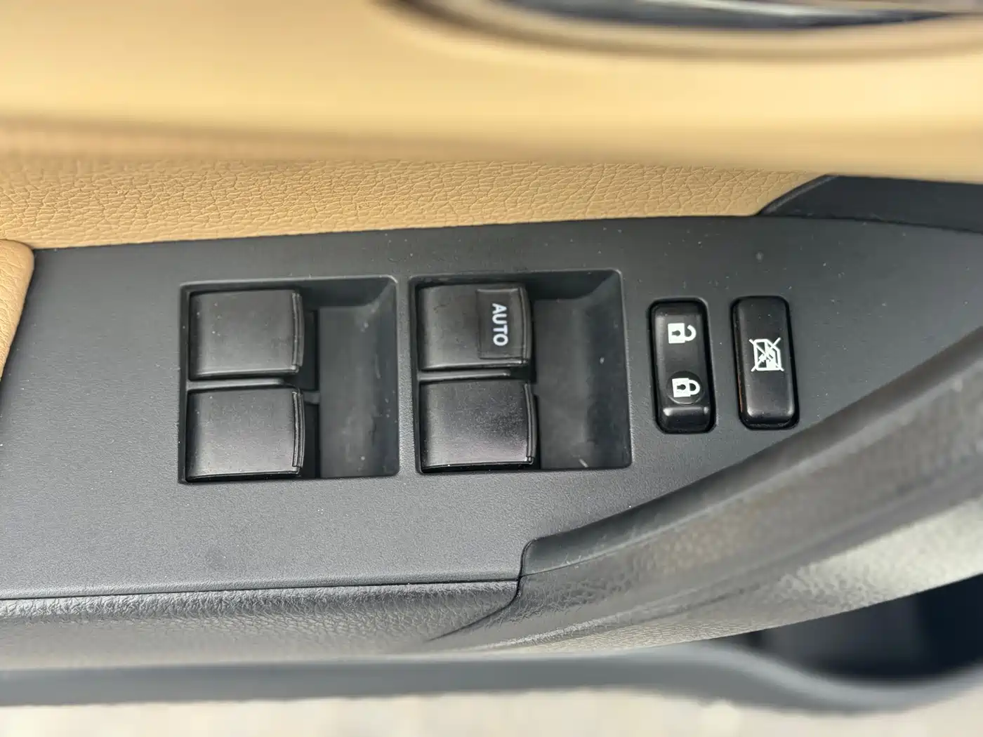 Toyota Levin 2015 1.6E CVT New Edge Edition фото 17