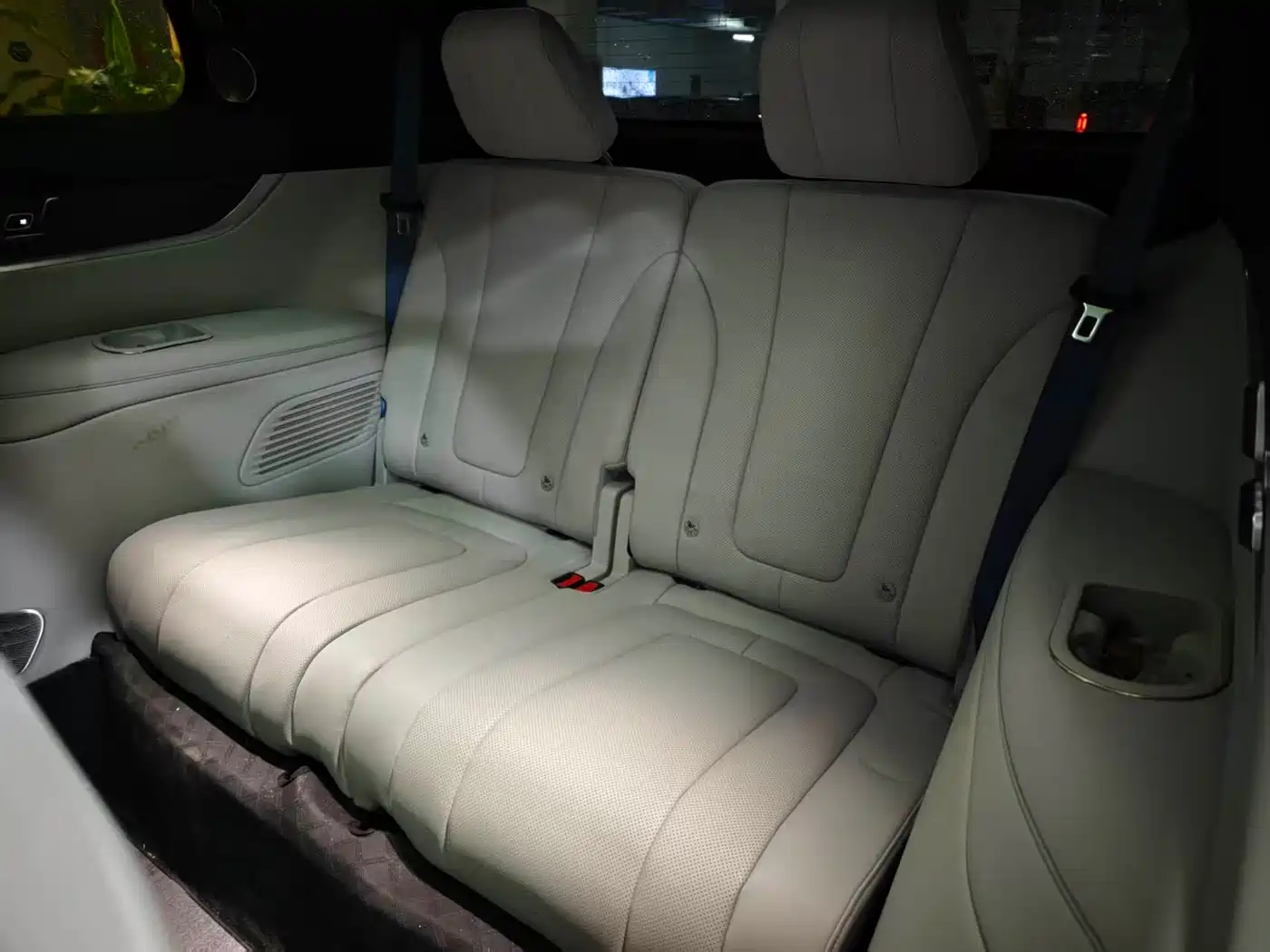 AITO Wenjie AITO M9 2024 Range Extender Ultra 52kWh 6-seater фото 17