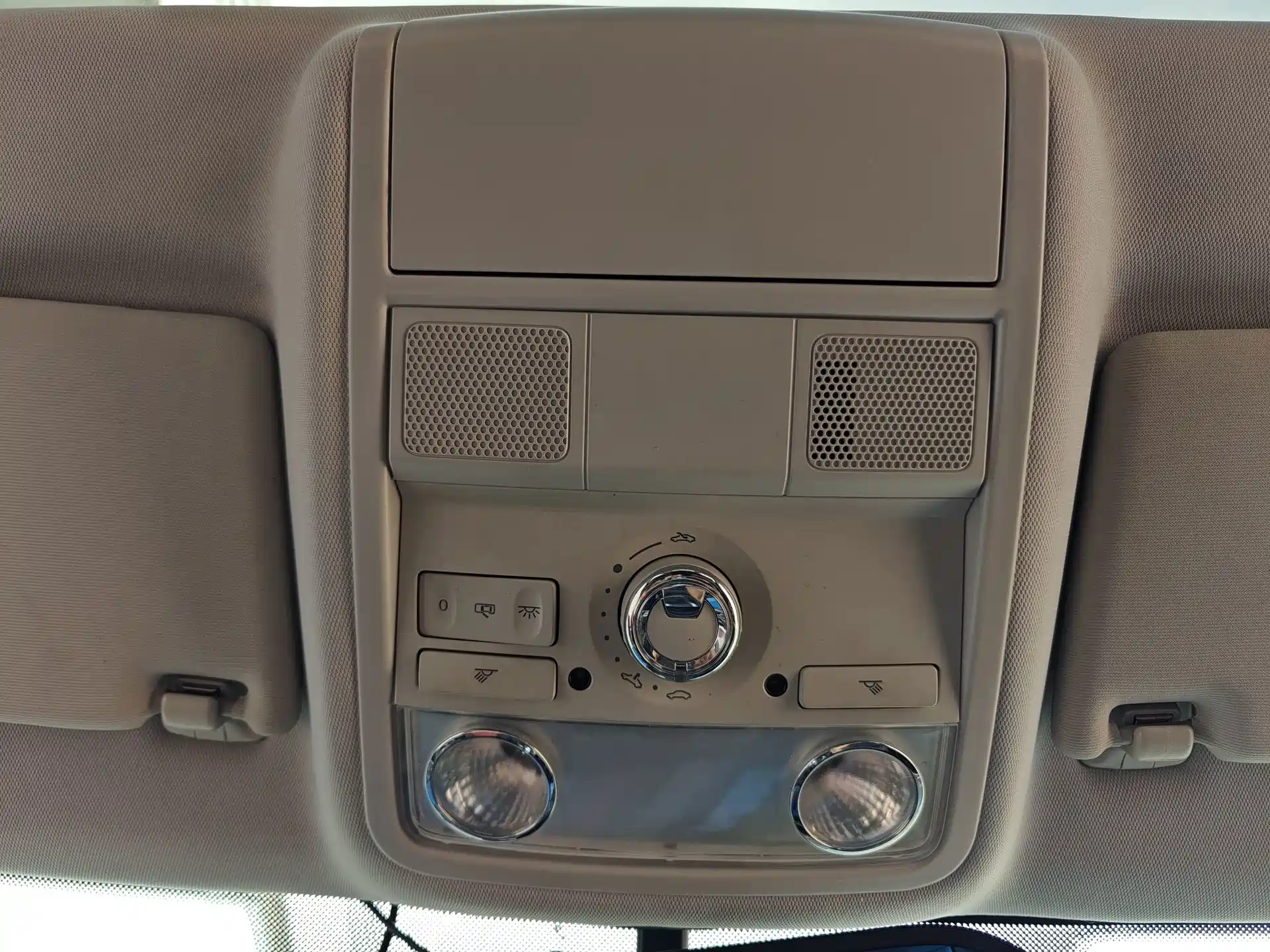 Фото 29 - Volkswagen Sagitar