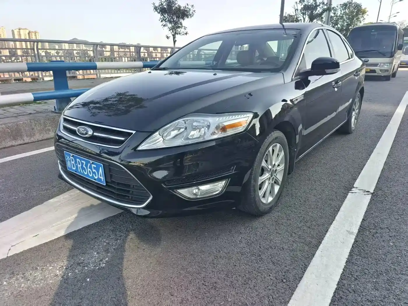 Ford Mondeo 2013 2013 2.3L Luxury Model