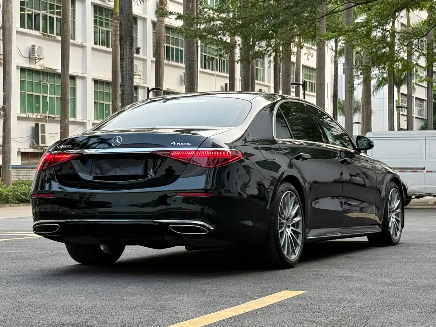 MERCEDES-BENZ S CLASS