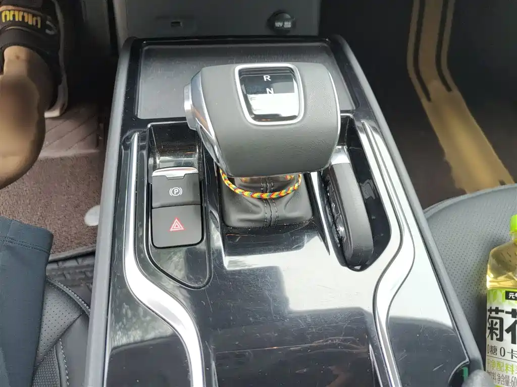 Hongqi E-QM5 2023 Facelift Basic Travel Edition фото 7