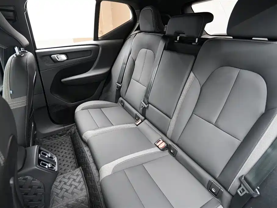 Volvo XC40 2024 2024 B3 Smart Elite Luxury Edition