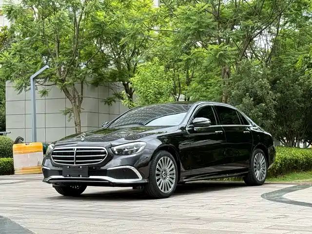Mercedes-Benz E-Class 2023