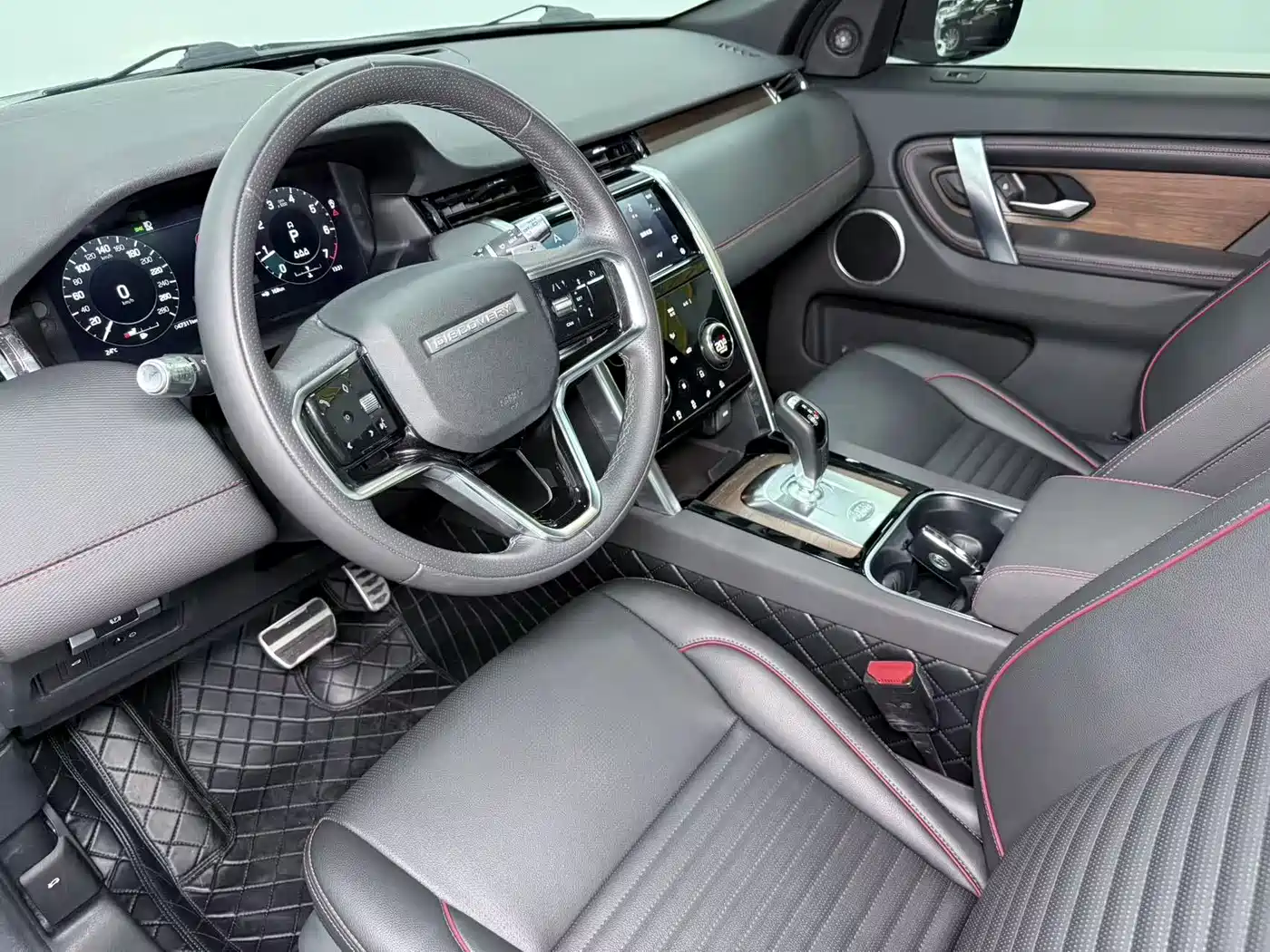 Фото 9 - Land Rover Discovery Sport