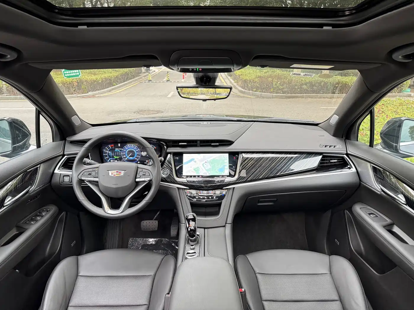 CADILLAC XT6